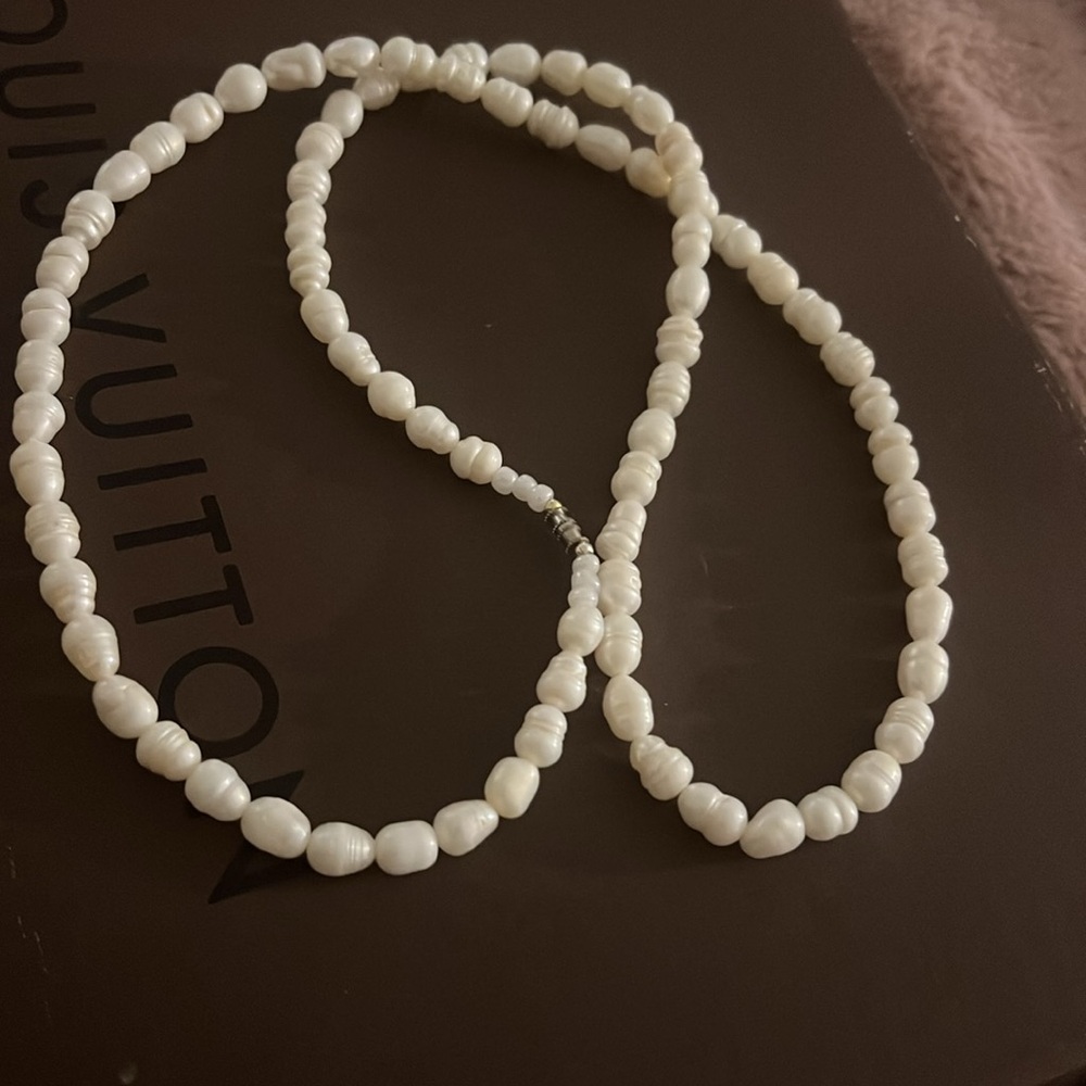 Not yo Grandmas pearls/ pearl necklace - Picture 5 of 6